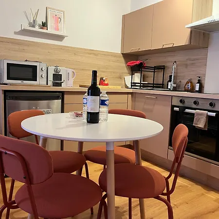 St Dominique - T2 Cosy Avec Parking Апартаменти